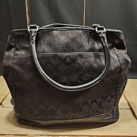 Coach Elegant Black Patterned Women's Bag WITH COA - Picture 9 of 9
